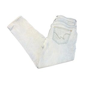 Wallflower  sassy high rise light blue-size 9 Skinny Jeans Classic Style